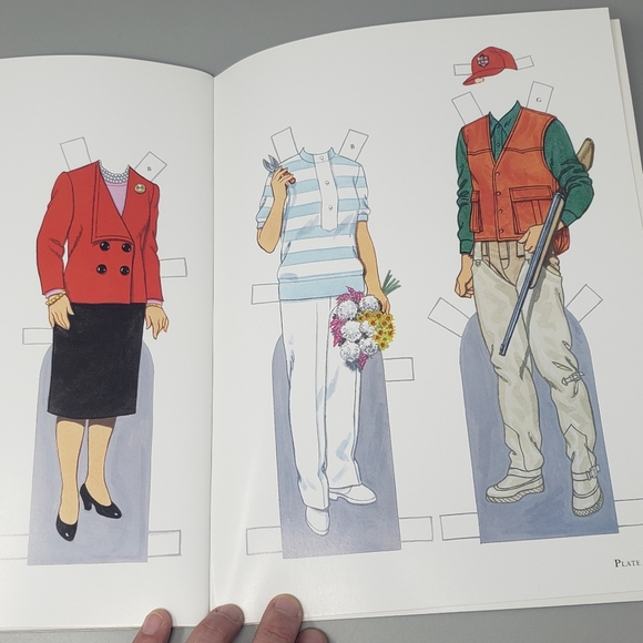 George Bush SR. & His Family Paper Dolls Book By Tom Tierney - Picture 8 of 10